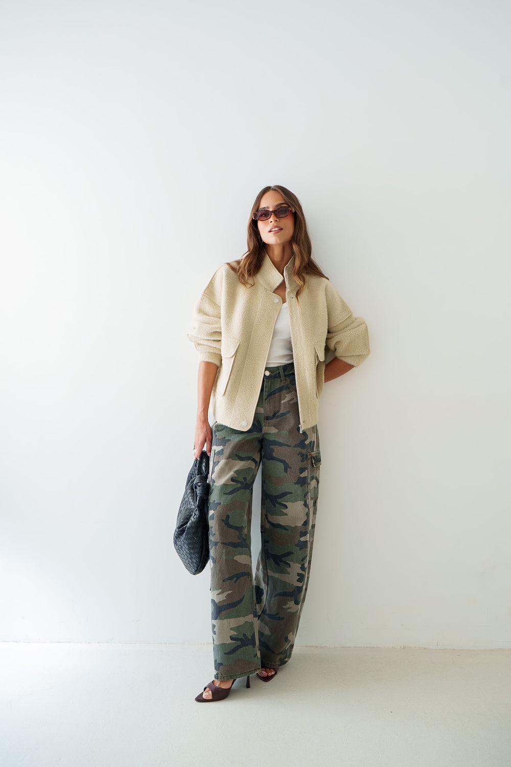 BOMBER ORA