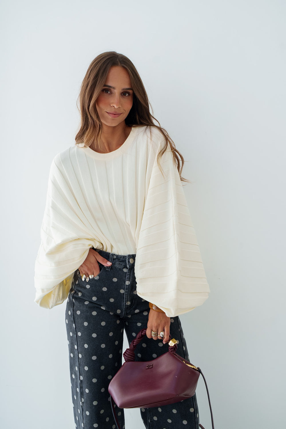 PULL ELLA