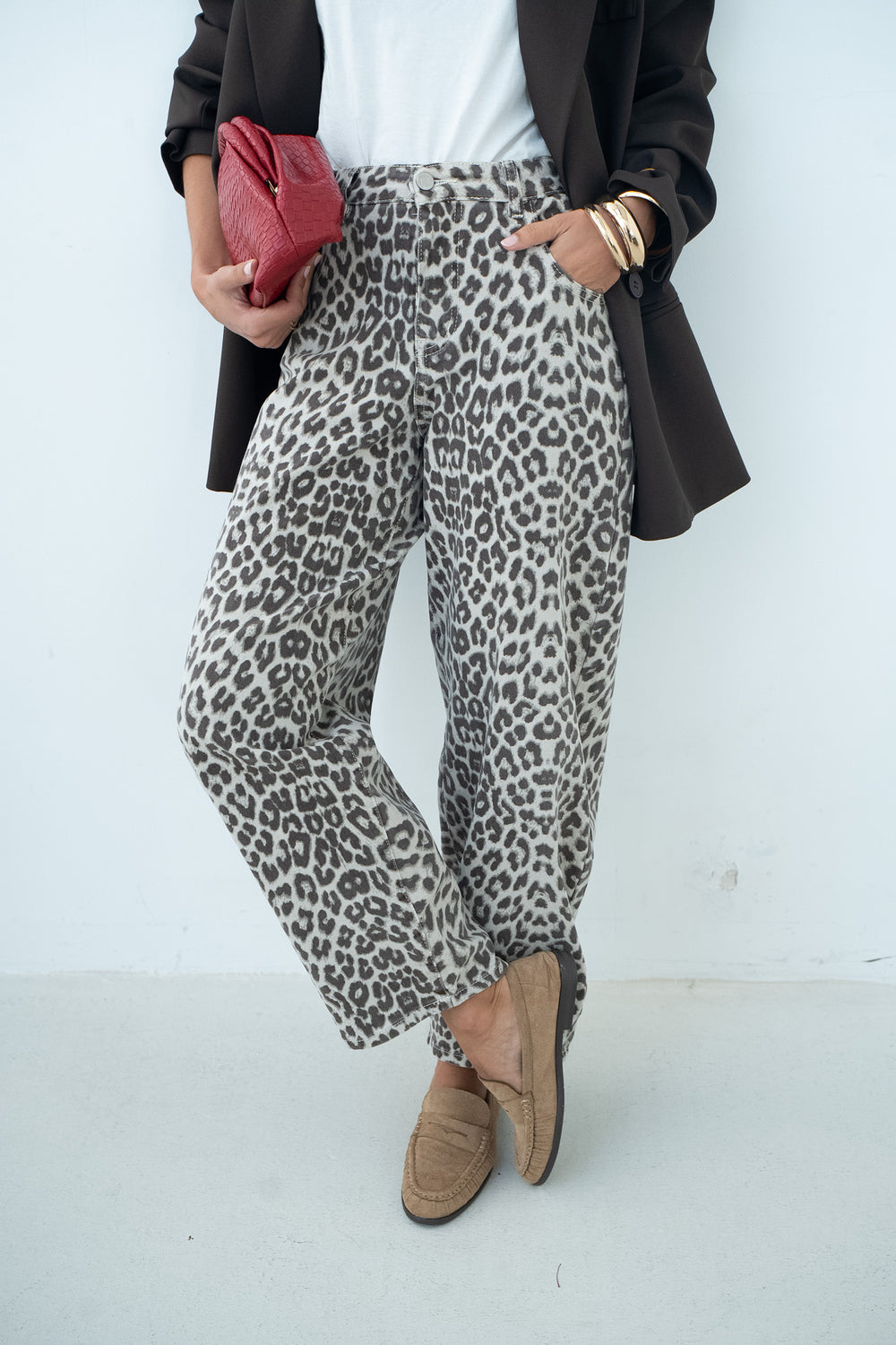 JEAN LEOPARD YSÉ