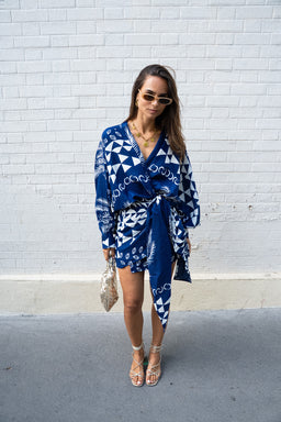 ROBE MELANIA