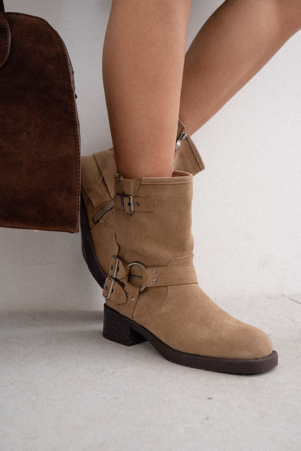 BOTTES MINA - CHAUSSURES