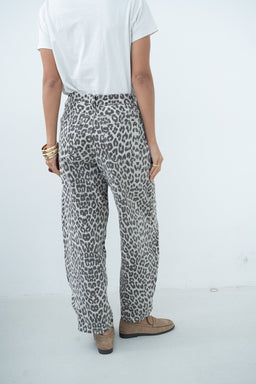 JEAN LEOPARD YSÉ - JEAN