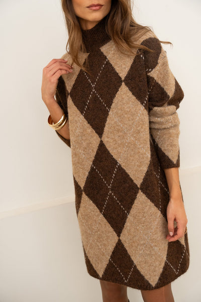 ROBE PULL LOUNA - ROBE